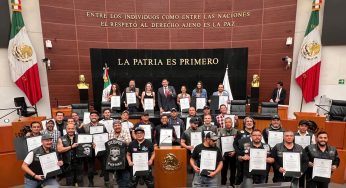 Reciben a motociclistas en Senado