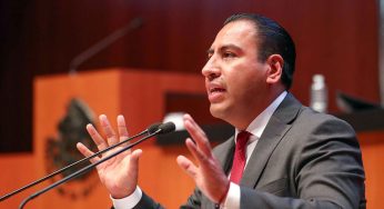Depende de AMLO permanencia de Monreal al frente de bancada